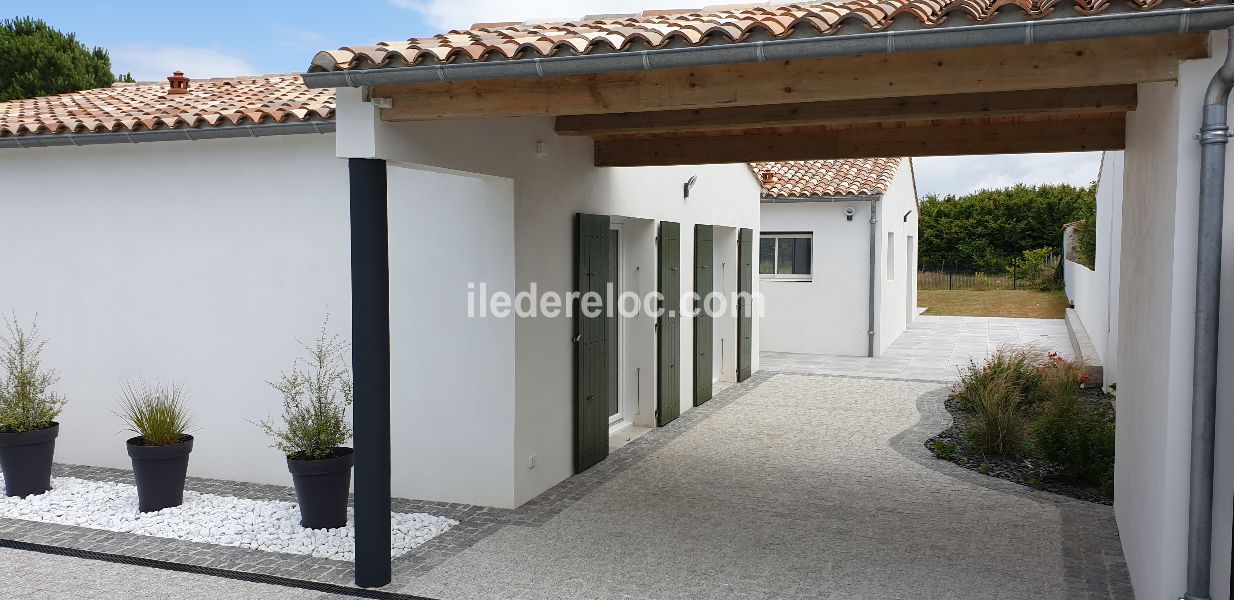 Photo 29 : EXTERIEUR d'une maison située à La Flotte-en-Ré, île de Ré.